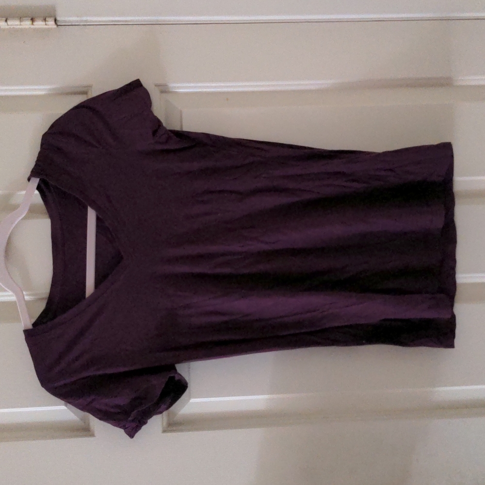 $14/2 American Giant 100% cotton purple v-neck t-shirt XS